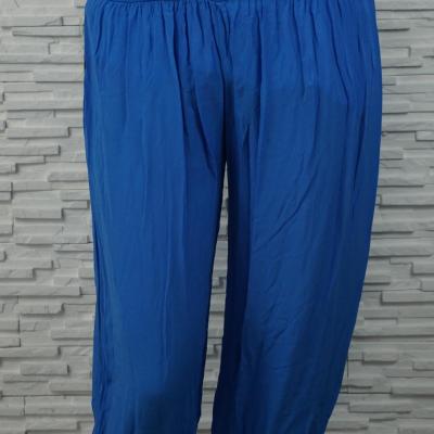 Pantalon sarouel léger extensible.