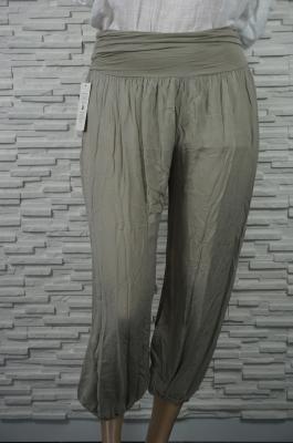 Pantalon sarouel léger extensible.