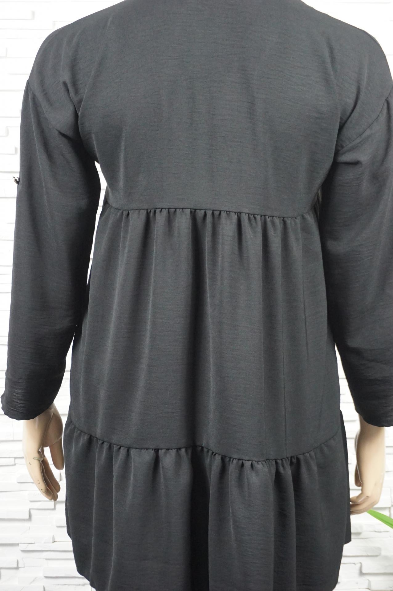 Robe 3/4 uni à volants col V