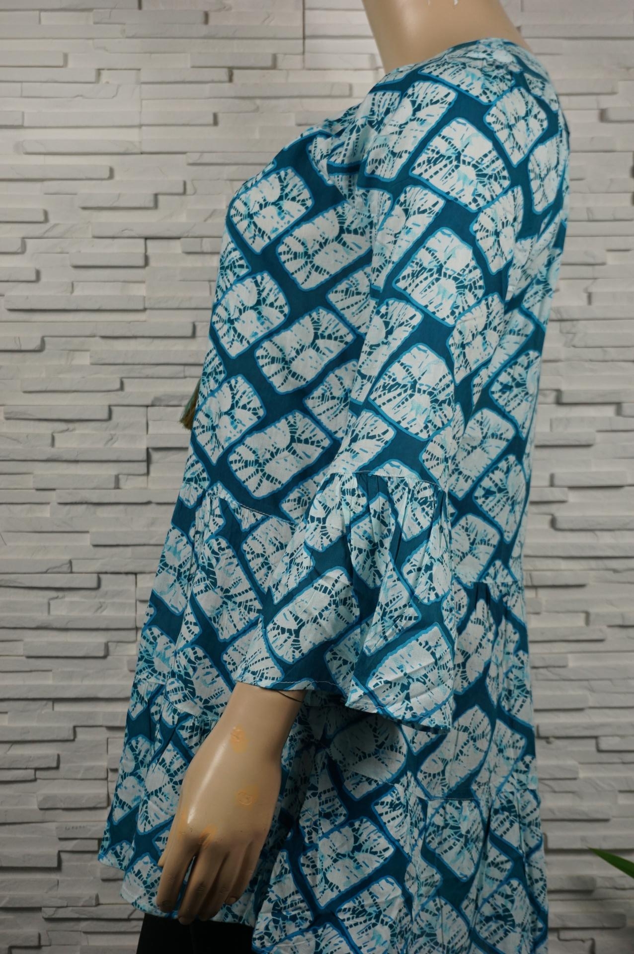 robe imprimé ethnique à volants col V