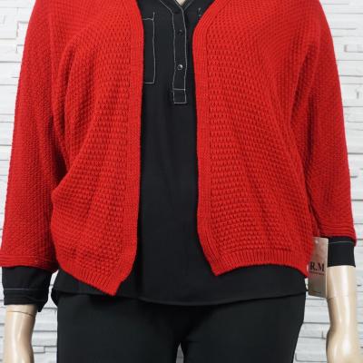 Gilet court en maille ajouré.