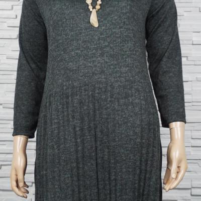 Robe plissée 3/4.
