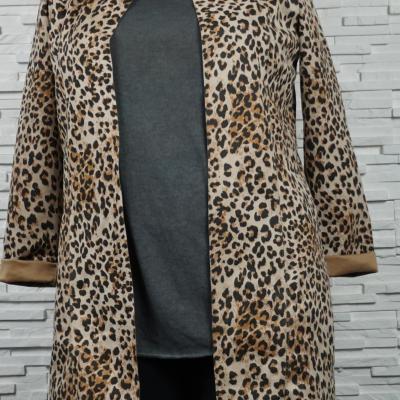 Veste en suédine imprimé léopard.