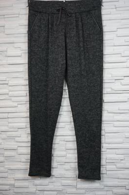 Pantalon cigarette chaud avec poches.
